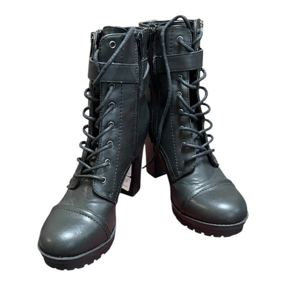 Shoes - Jameson Black Combat Moto Boots with Rugged Sole and Lace-Up Design size 7